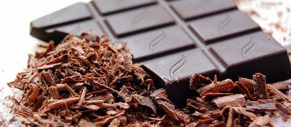 Consumo moderado de chocolate tem efeitos positivos. O tipo amargo é a melhor opção.