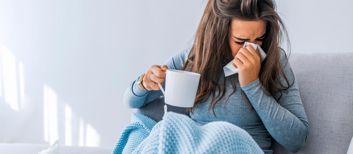 Surto de gripe: dor no corpo, tosse e irritação nos olhos são alguns dos sintomas da gripe H3N2  